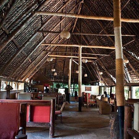 L Oasis Lodge And Restaurant Arusha Exterior photo