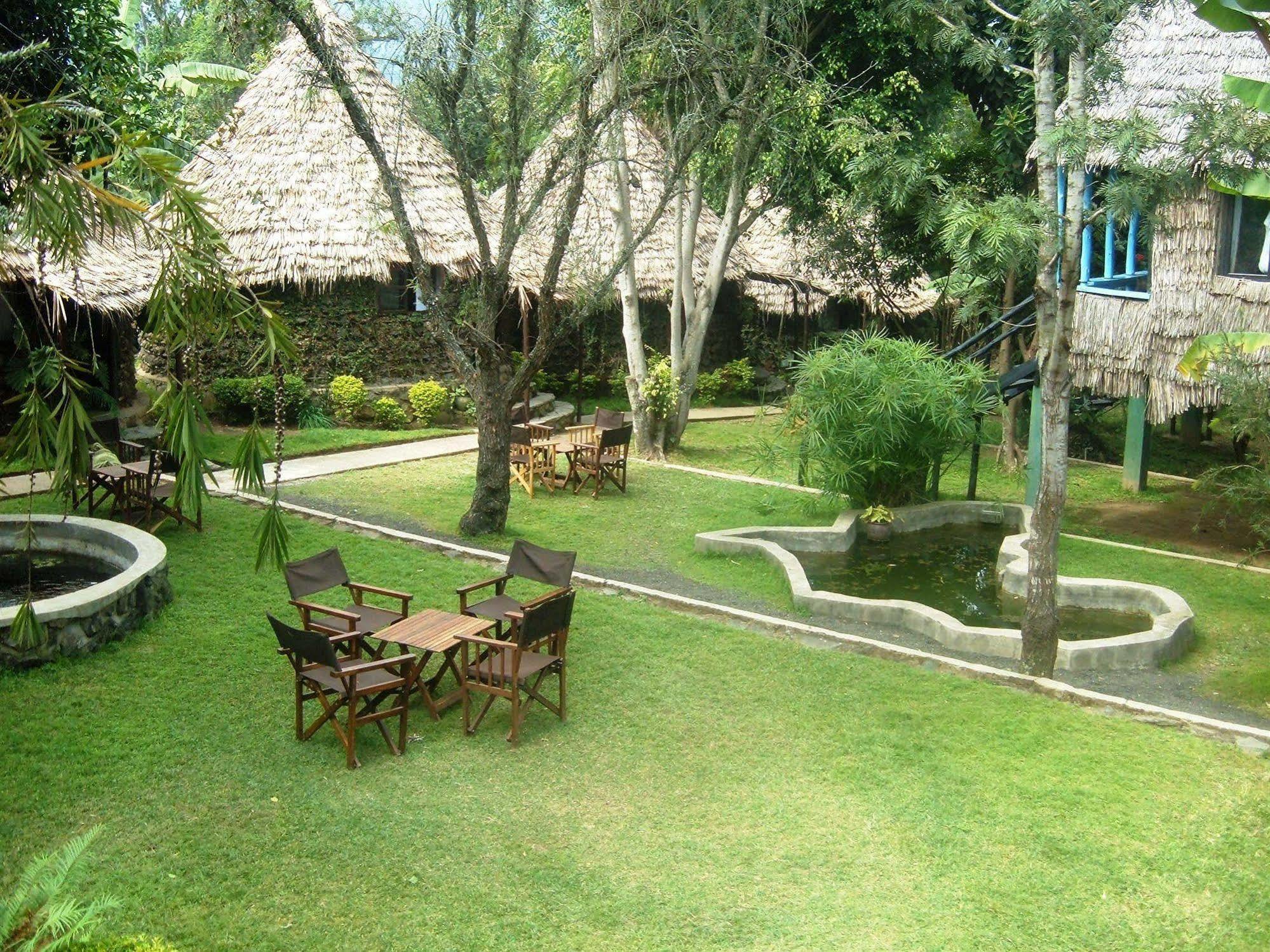 L Oasis Lodge And Restaurant Arusha Exterior photo